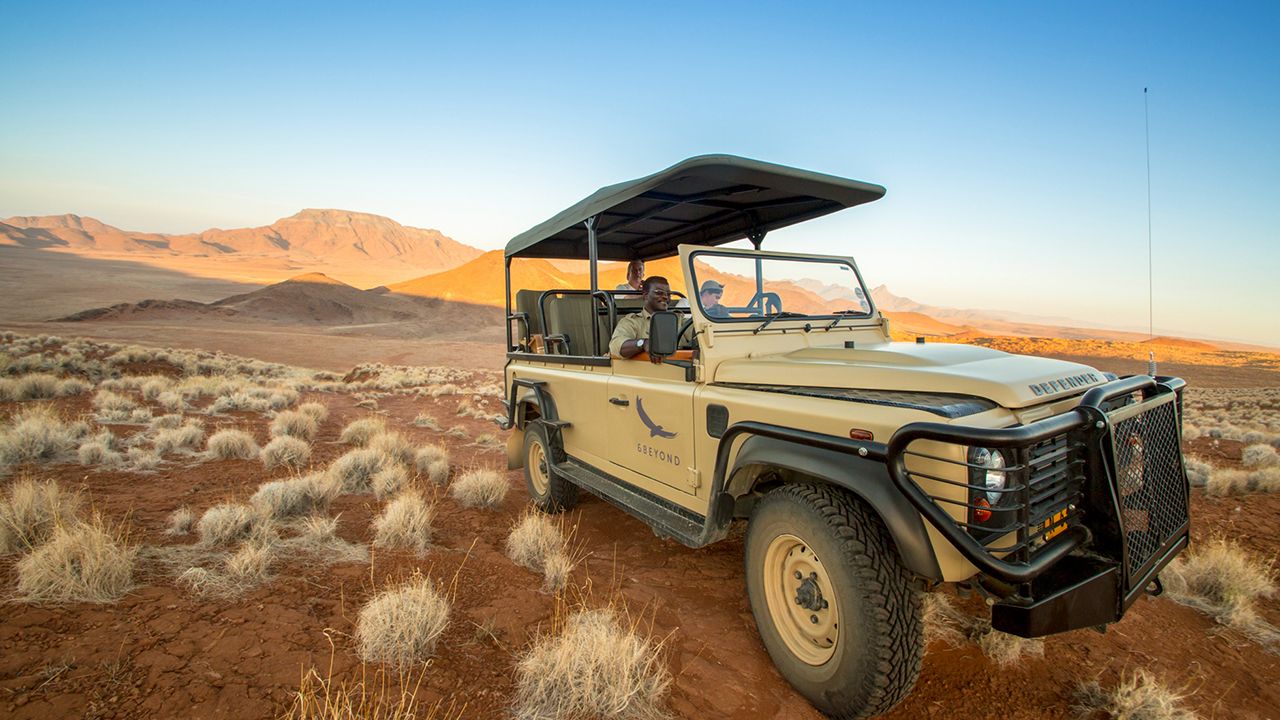 Sossusvlei-Desert-Lodge-Game-Drive-Vehicle