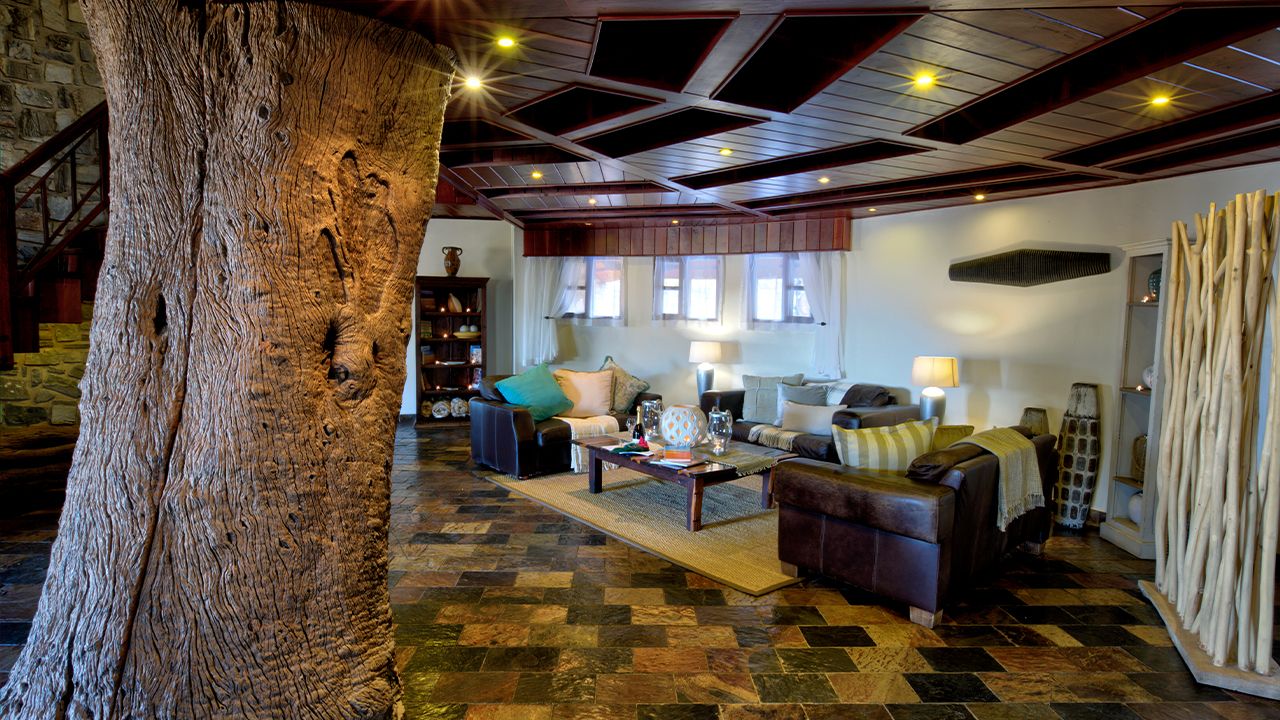 Etosha-Mountain-Lodge-Main-Area-Lounge