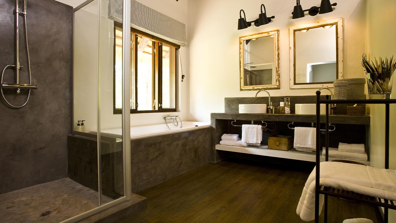 Mushara-Lodge-Room-Bathroom