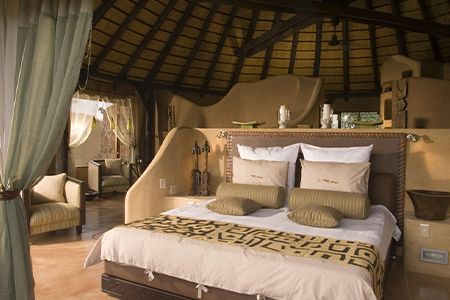 Okonjima-Villa-Room-North-Suite